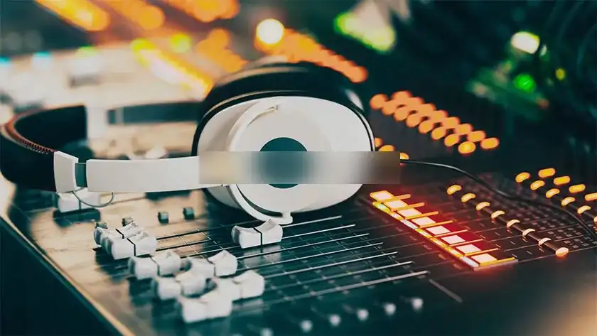 图片[4]-Cinema 4d Redshift 终极渲染教程 中文字幕（画质超清带项目文件）-造集CREASETS